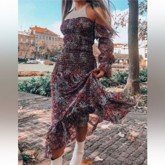 MISA Los Angeles Rashida Dress Nazirah Floral Smocked Midi Size Small NWT - Picture 2 of 10